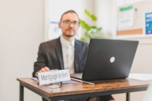 broker